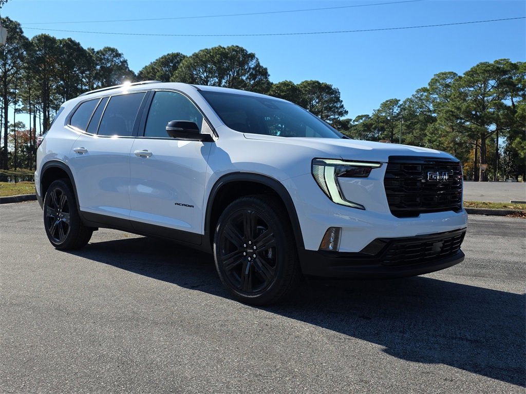 2026 GMC Acadia Elevation's photo