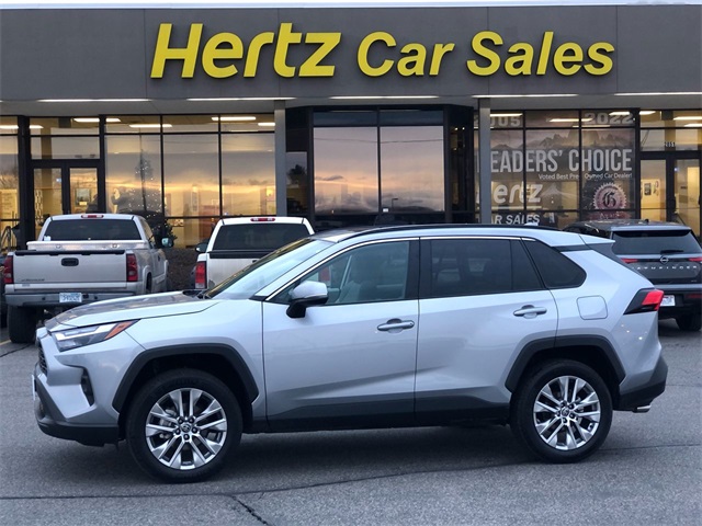 2025 Toyota RAV4 XLE Premium's photo