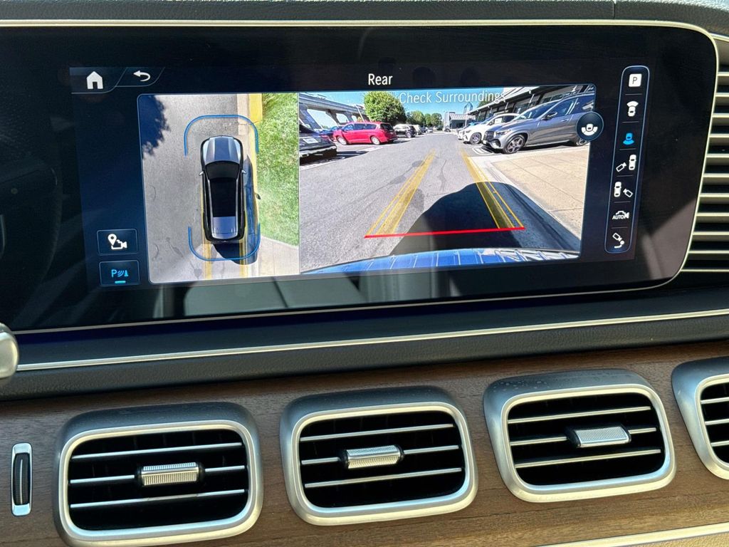 2024 Mercedes Benz GLS 450 4MATIC photo 36