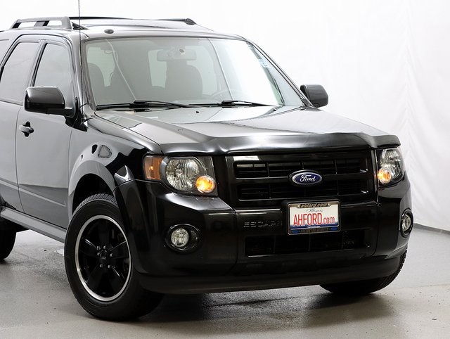 Used 2010 Ford Escape XLT with VIN 1FMCU0DG8AKA68489 for sale in Arlington Heights, IL