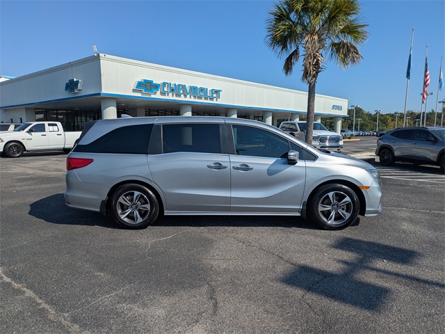 2020 Honda Odyssey Touring photo 2
