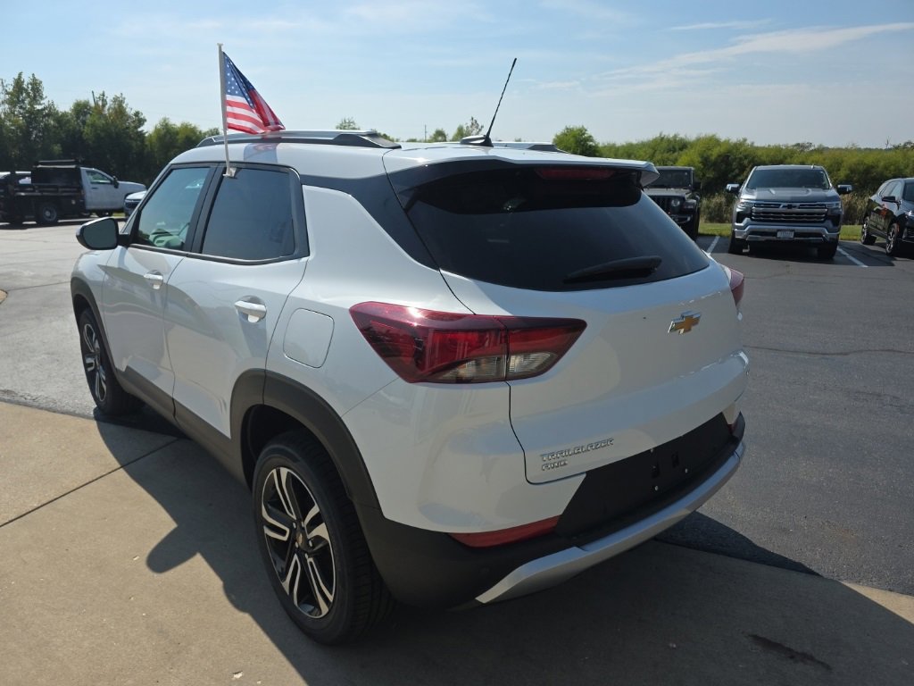 2026 Chevrolet Trailblazer LT photo 4