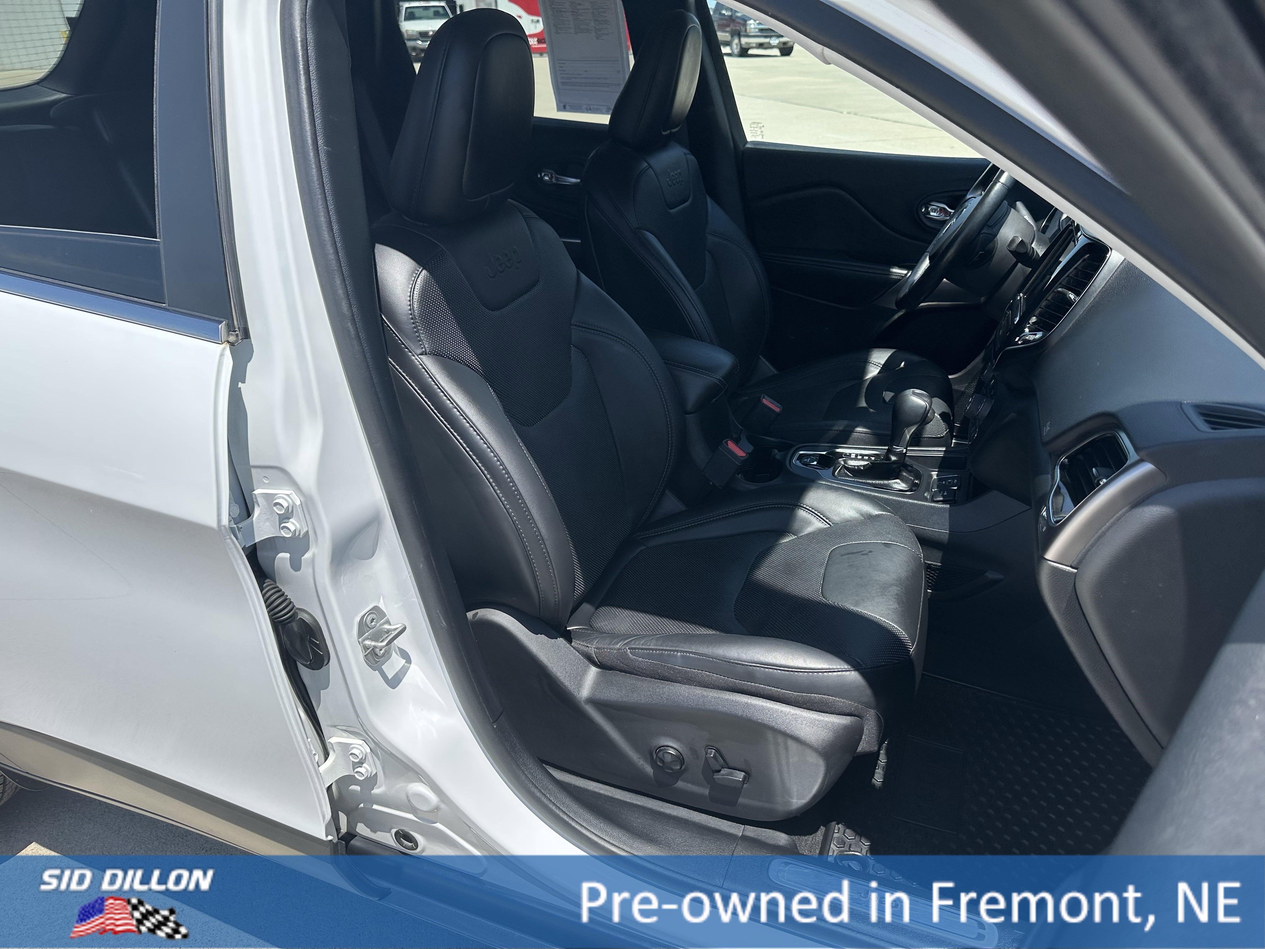 2020 Jeep Cherokee Limited photo 5