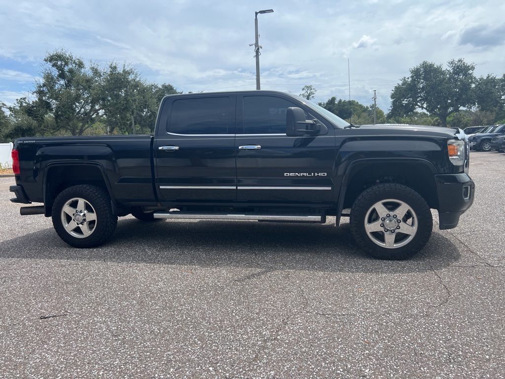 2015 Gmc Sierra Denali photo 2