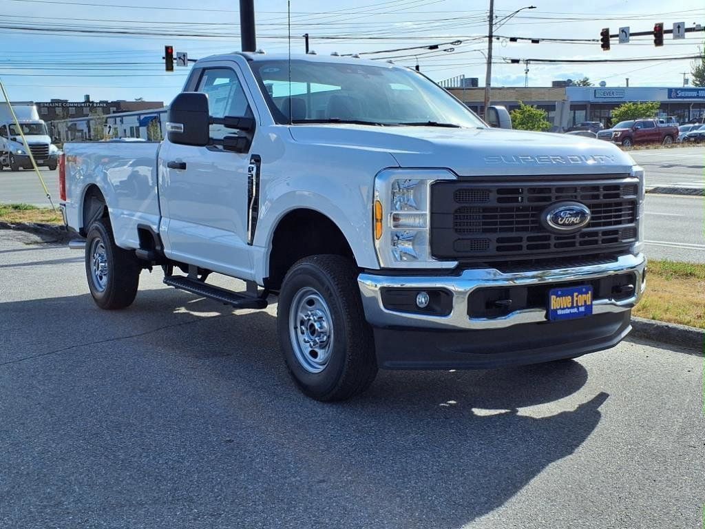 2026 Ford F-250 Super Duty XL's photo