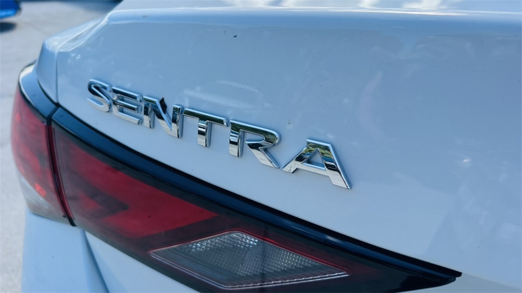 2025 Nissan Sentra SV photo 9