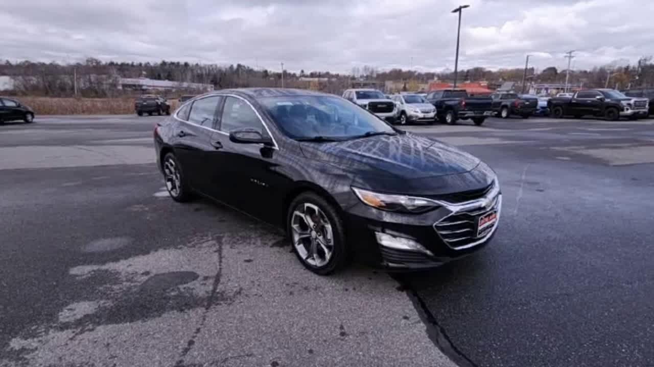 2023 Chevrolet Malibu 1LT photo 3