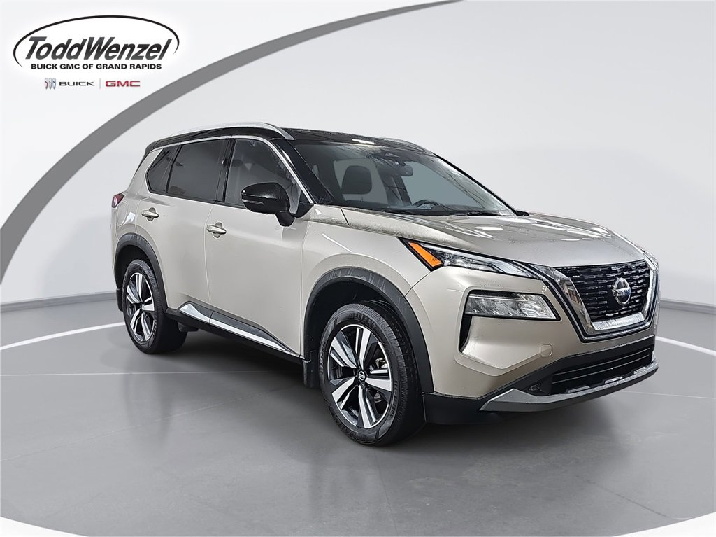 2021 Nissan Rogue SL's photo
