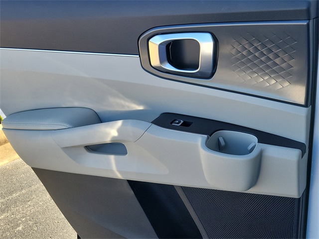 2024 Kia Sorento S photo 4