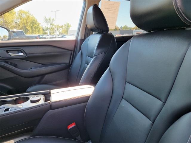 2022 Nissan Rogue SL photo 14