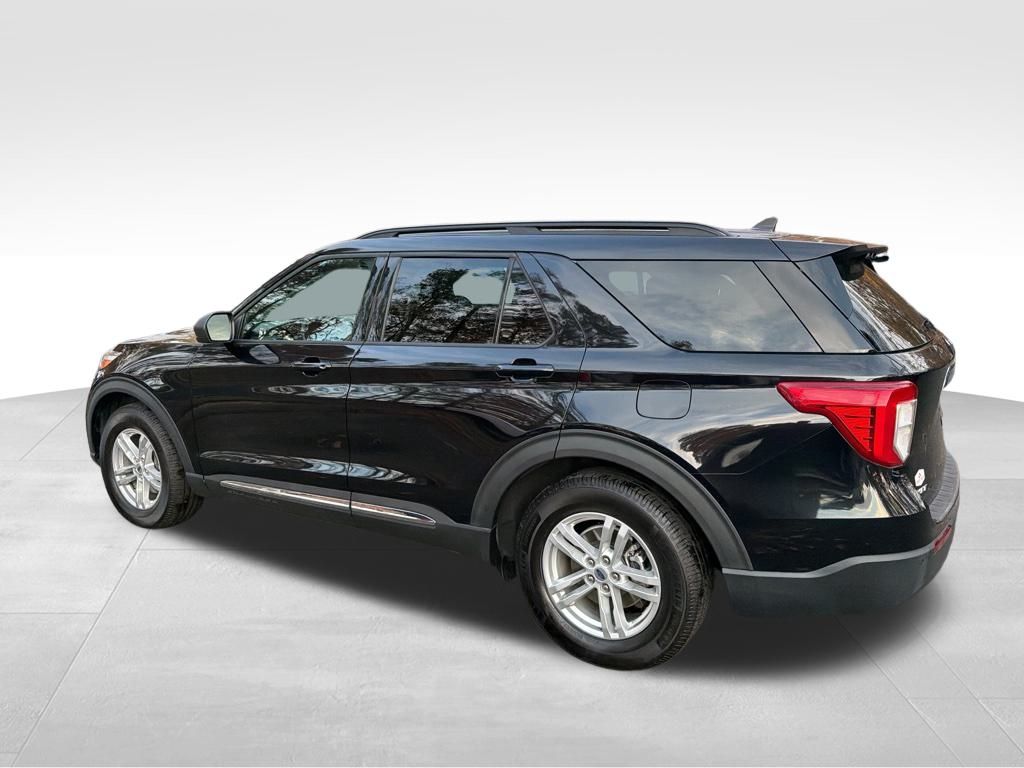 2022 Ford Explorer XLT photo 3