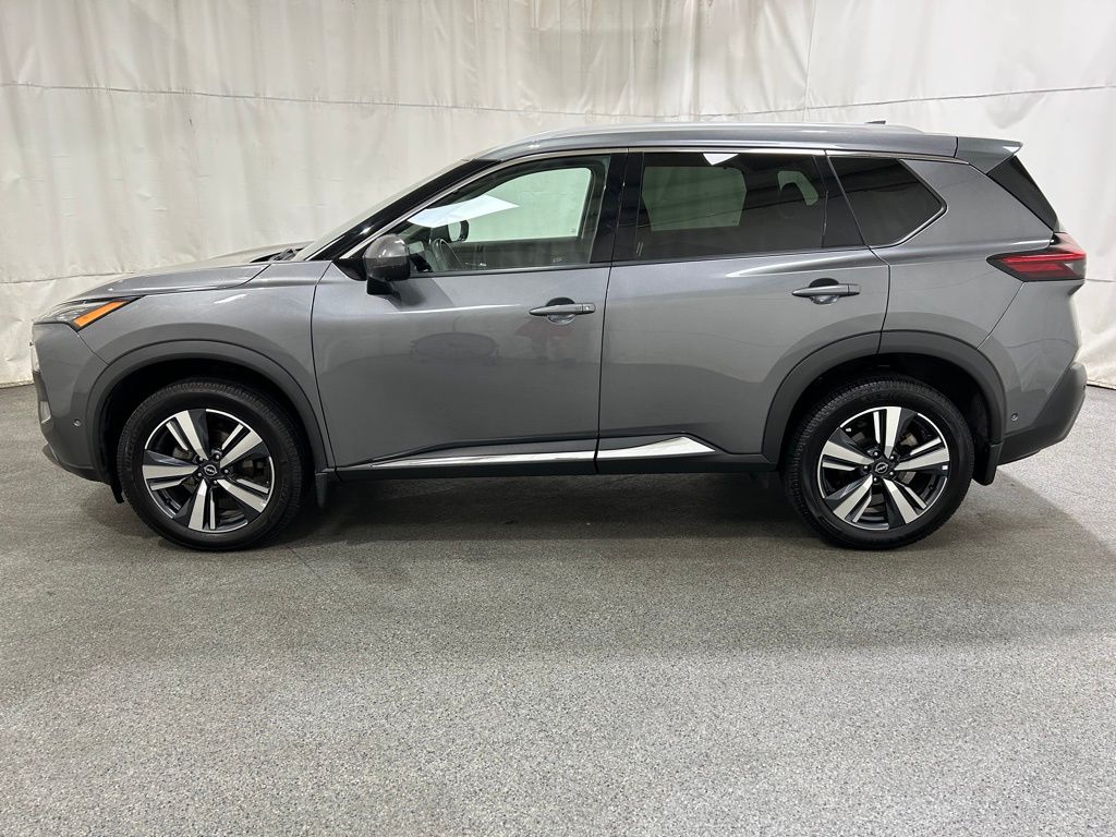 2023 Nissan Rogue SL photo 4