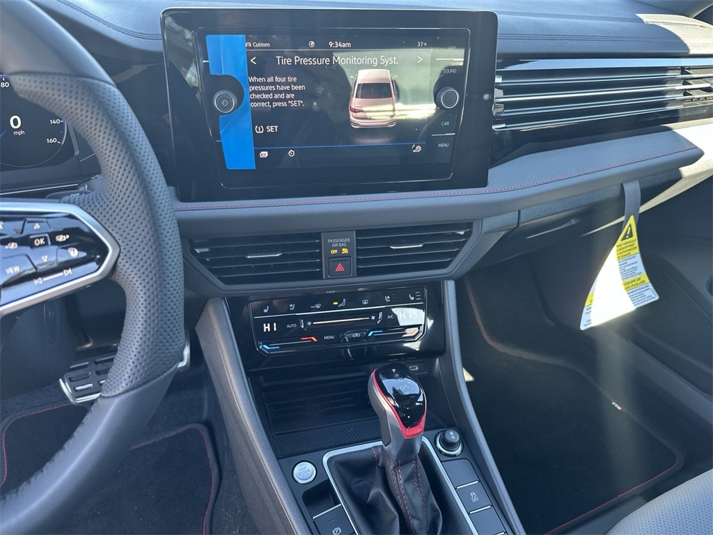 2025 Volkswagen Jetta GLI 2.0T Autobahn photo 14