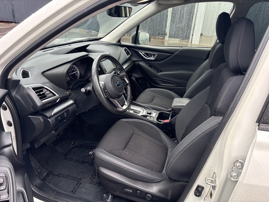 2021 Subaru Forester Premium photo 9