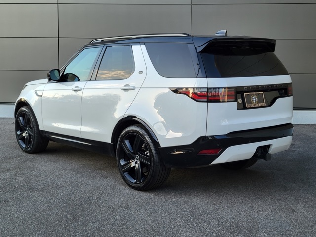 2024 Land Rover Discovery SE photo 3