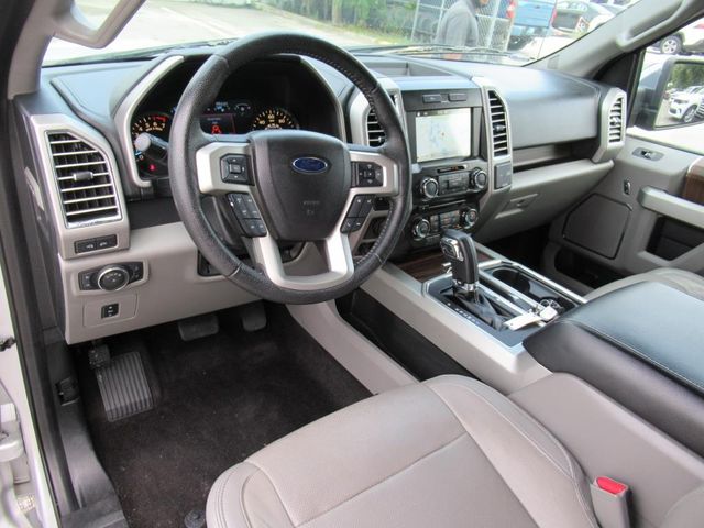 2016 Ford F-150 Lariat photo 16