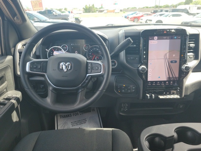 2025 Ram 2500 Tradesman photo 3