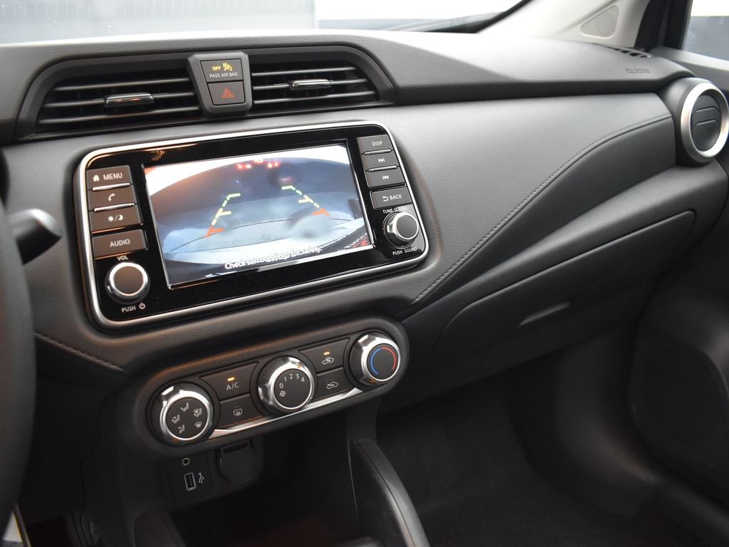 2025 Nissan Versa 1.6 S photo 23