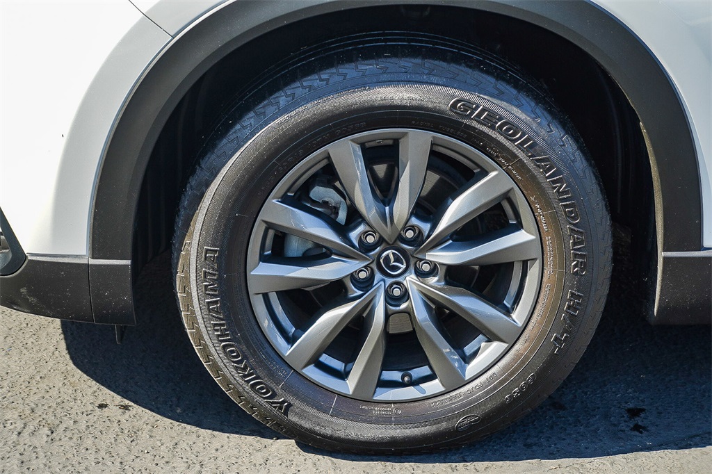2023 Mazda CX-9 Touring photo 6