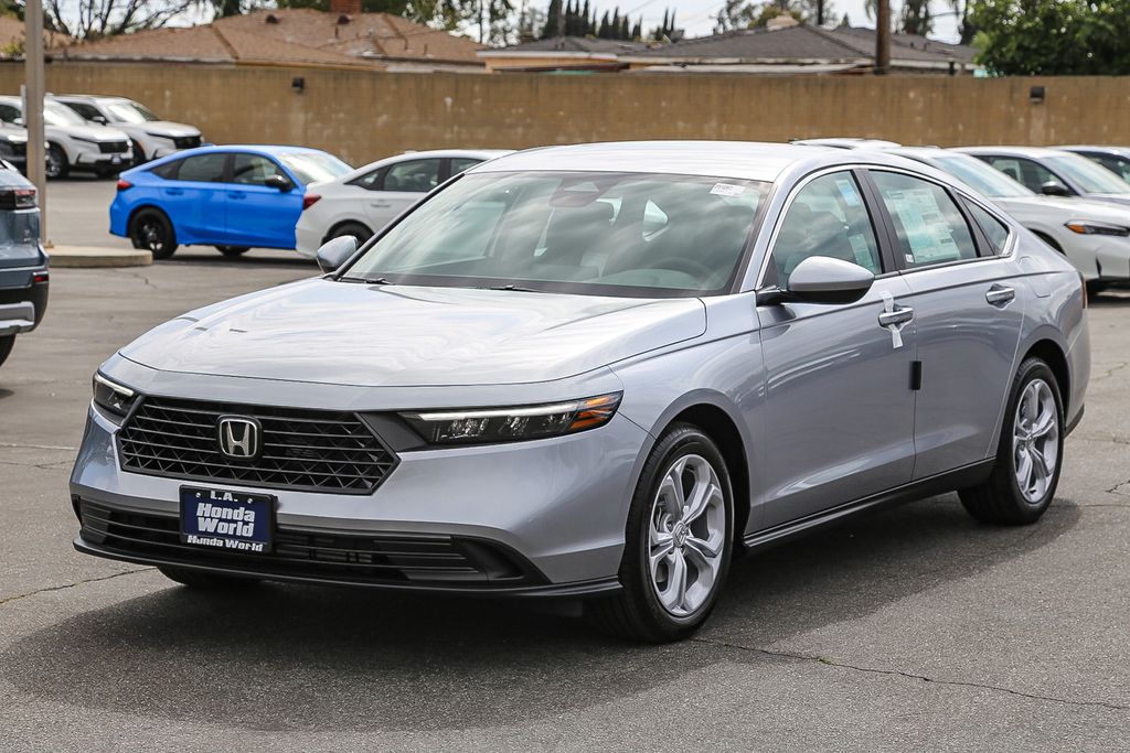 2025 Honda Accord LX photo 3
