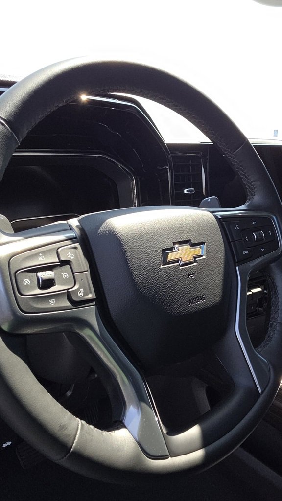 2024 Chevrolet Silverado 1500 LT photo 5