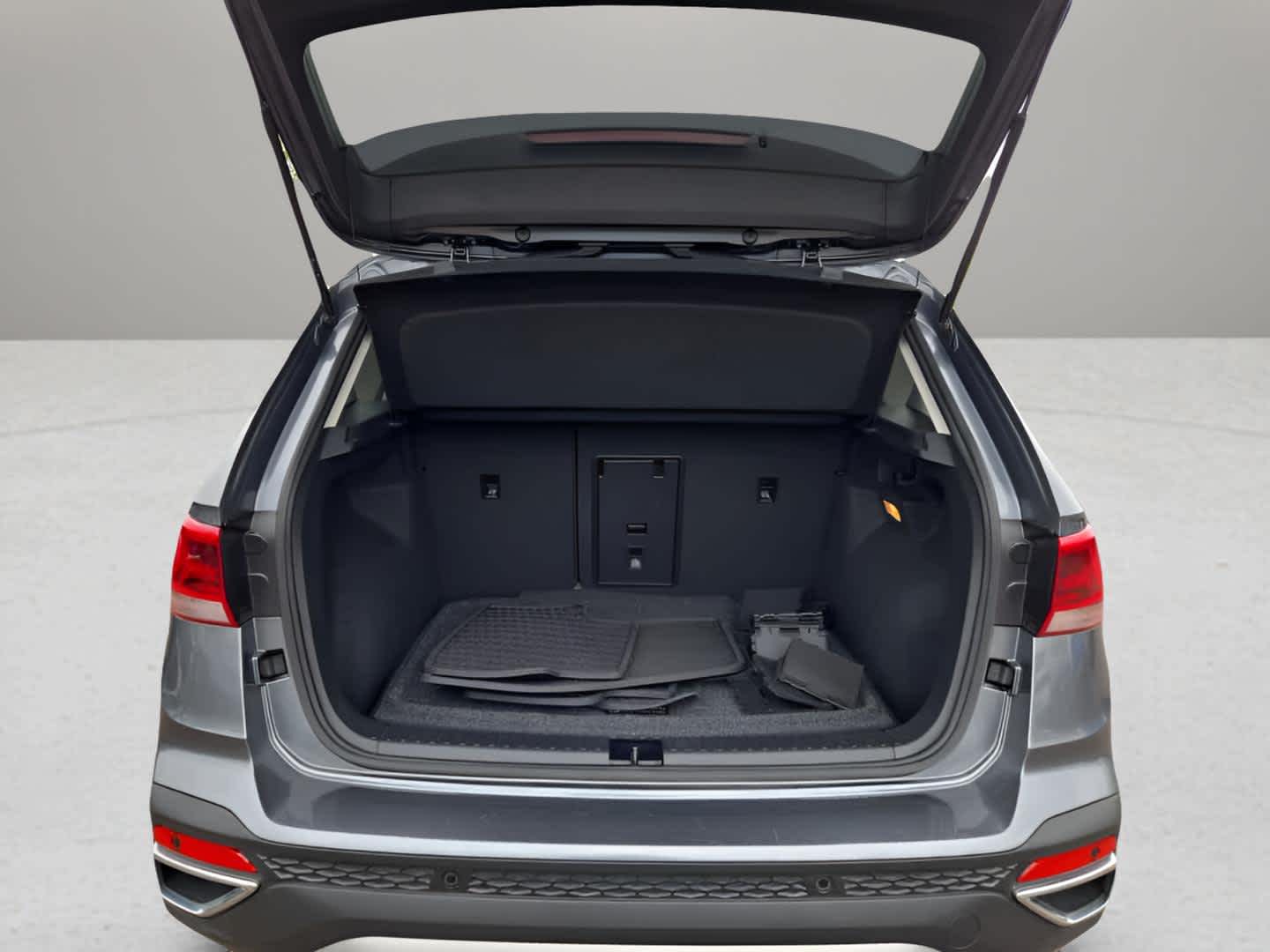 2022 Volkswagen Taos SEL photo 31