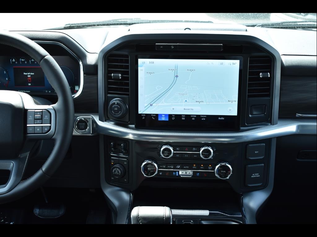 2025 Ford F-150 Lariat photo 13