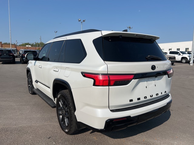 2024 Toyota Sequoia Platinum photo 2