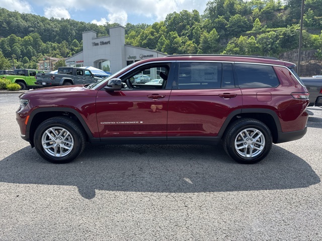 2025 Jeep Grand Cherokee Laredo X photo 4