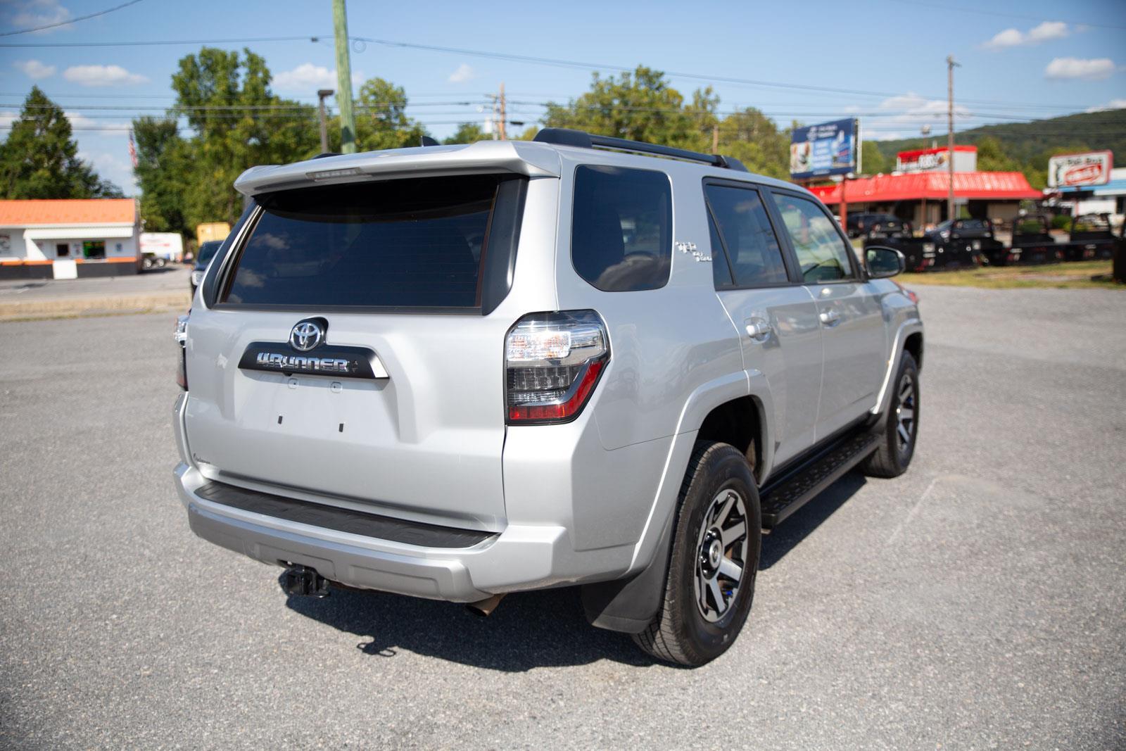 2024 Toyota 4Runner TRD photo 3