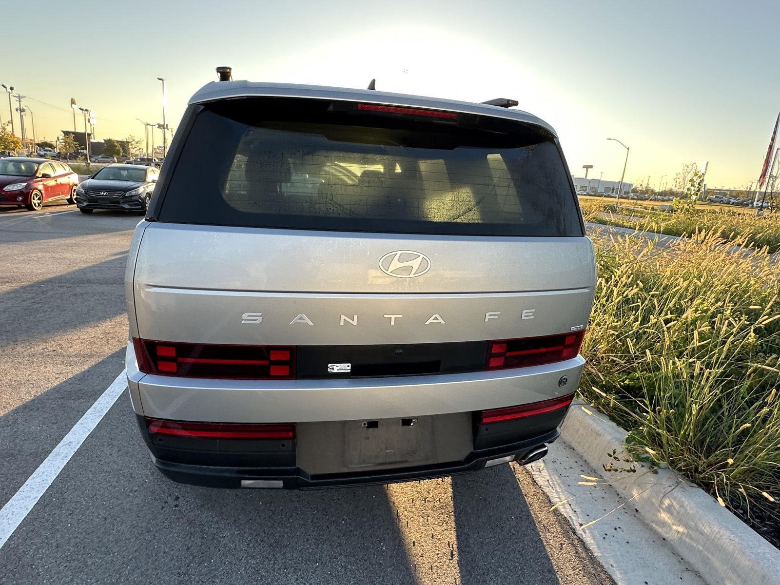 2025 Hyundai Santa Fe XRT photo 2