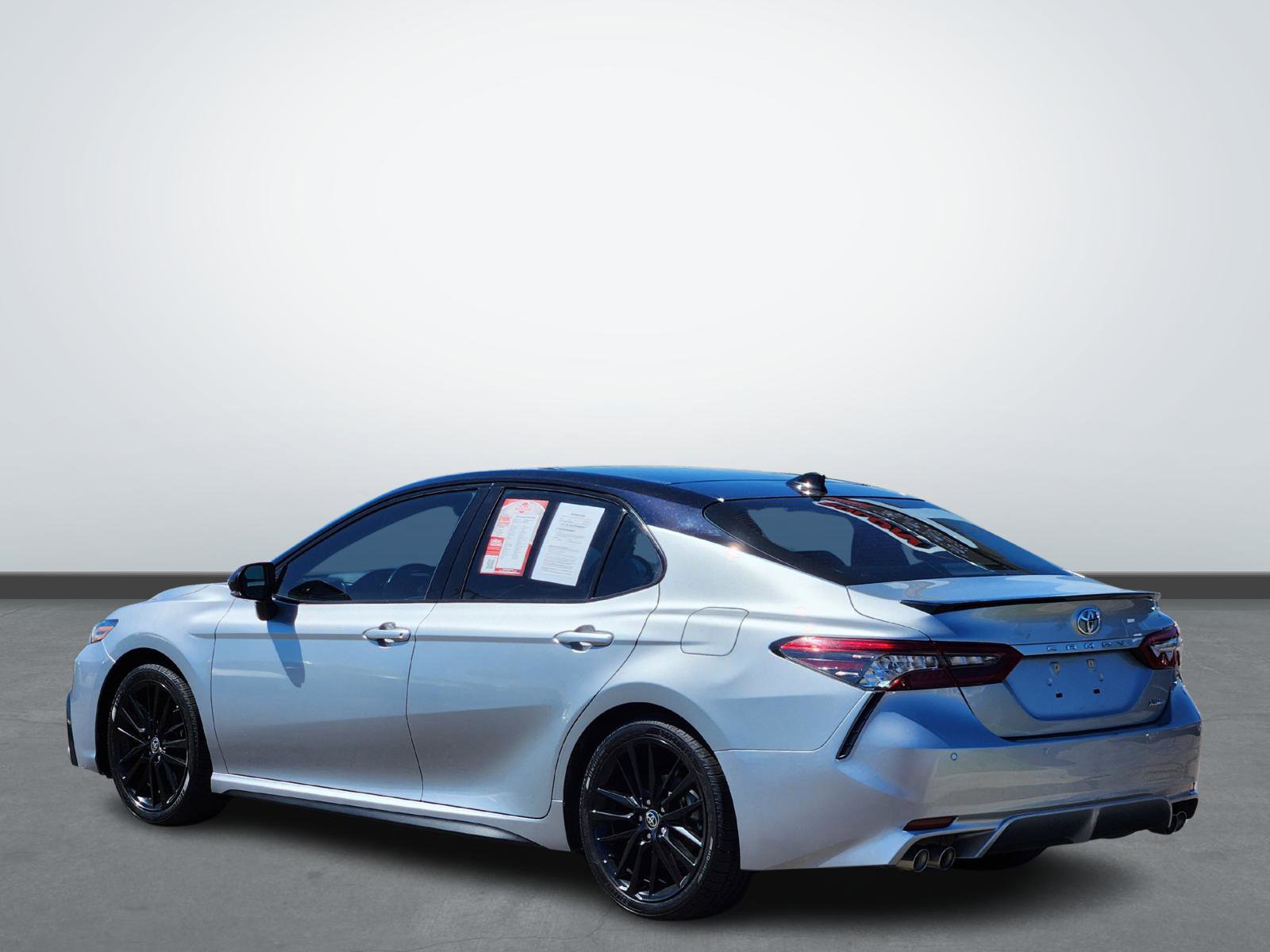 2023 Toyota Camry XSE photo 3