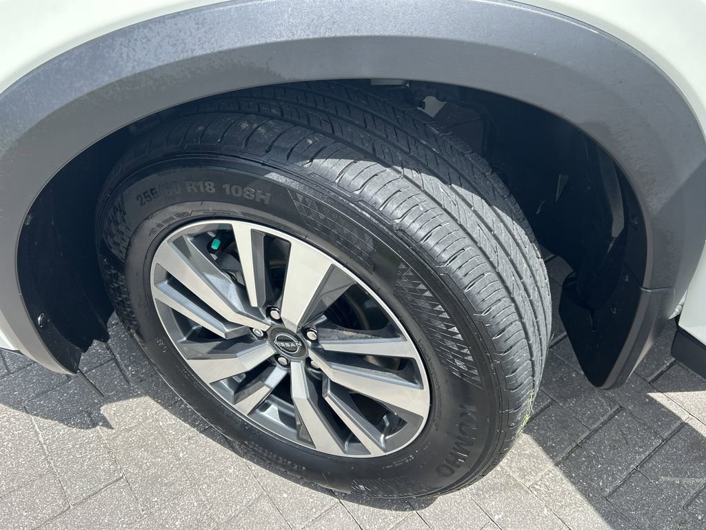 2024 Nissan Pathfinder SL photo 31
