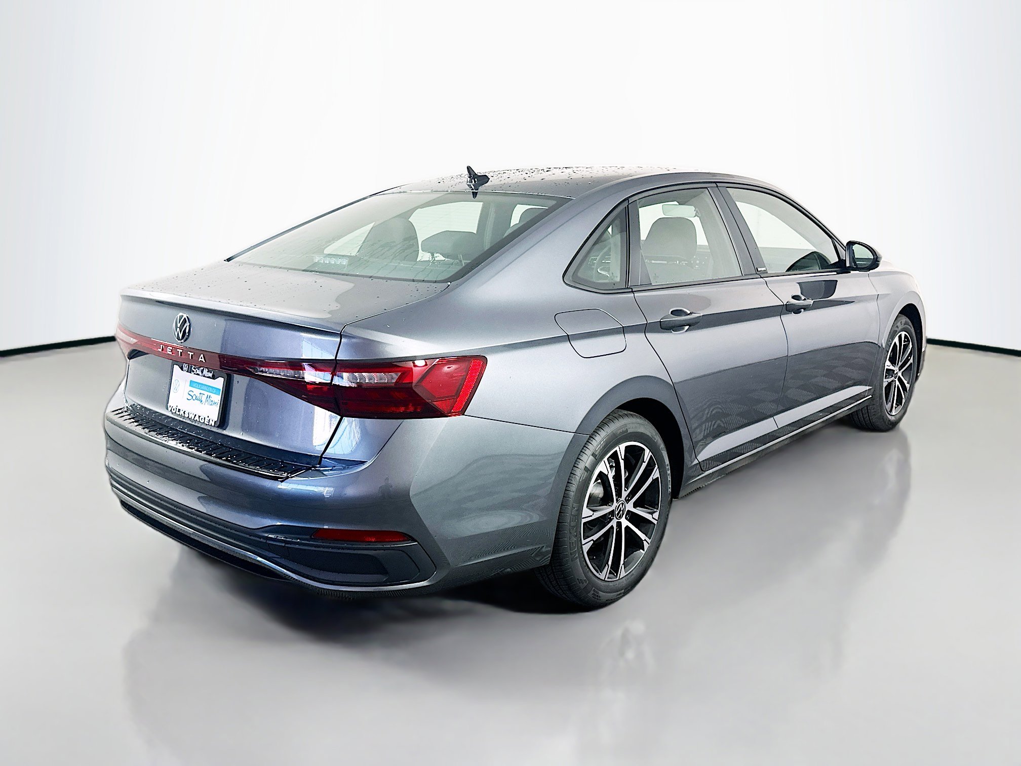 2025 Volkswagen Jetta Sport photo 4