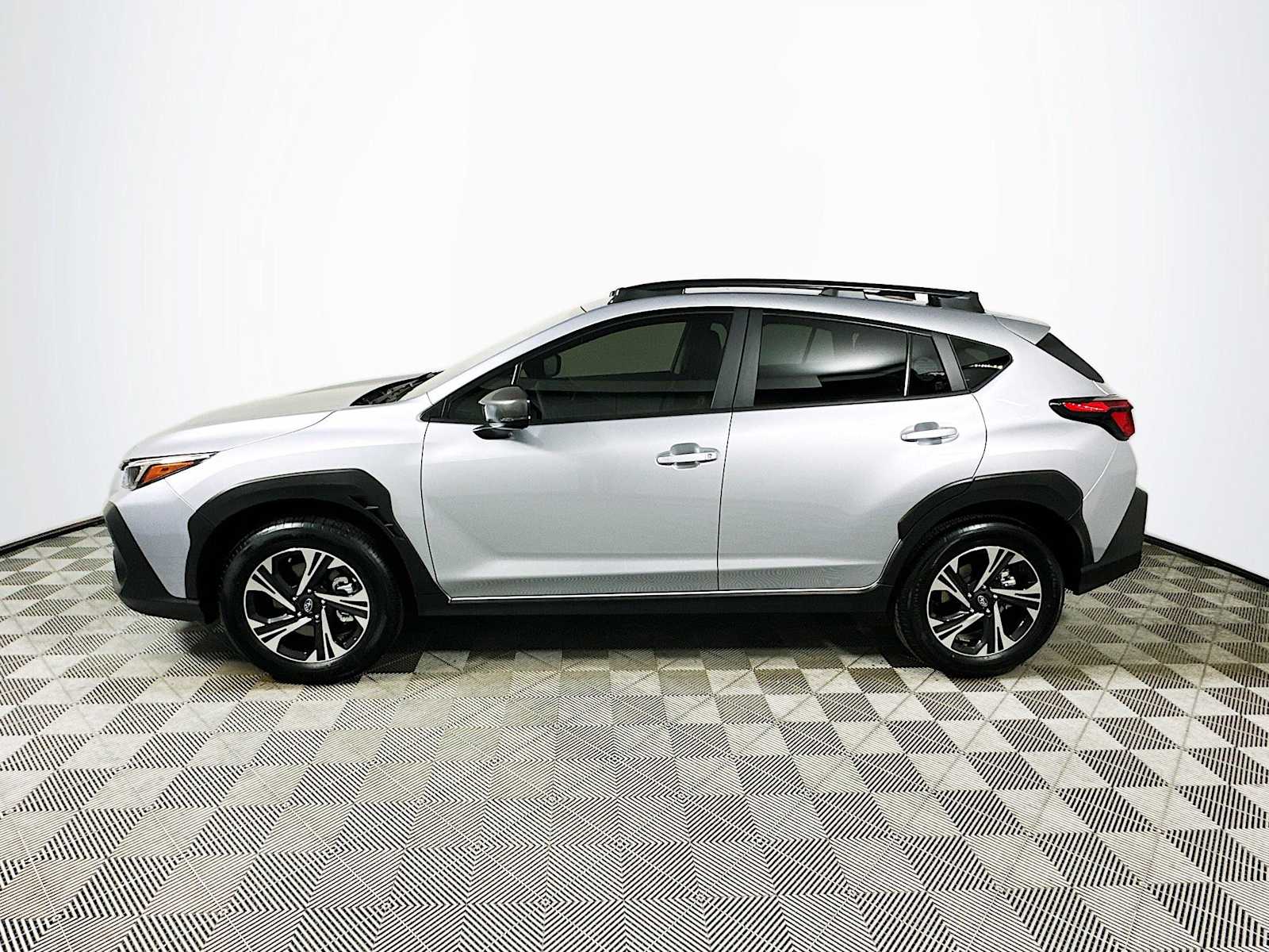 2025 Subaru Crosstrek Premium photo 4