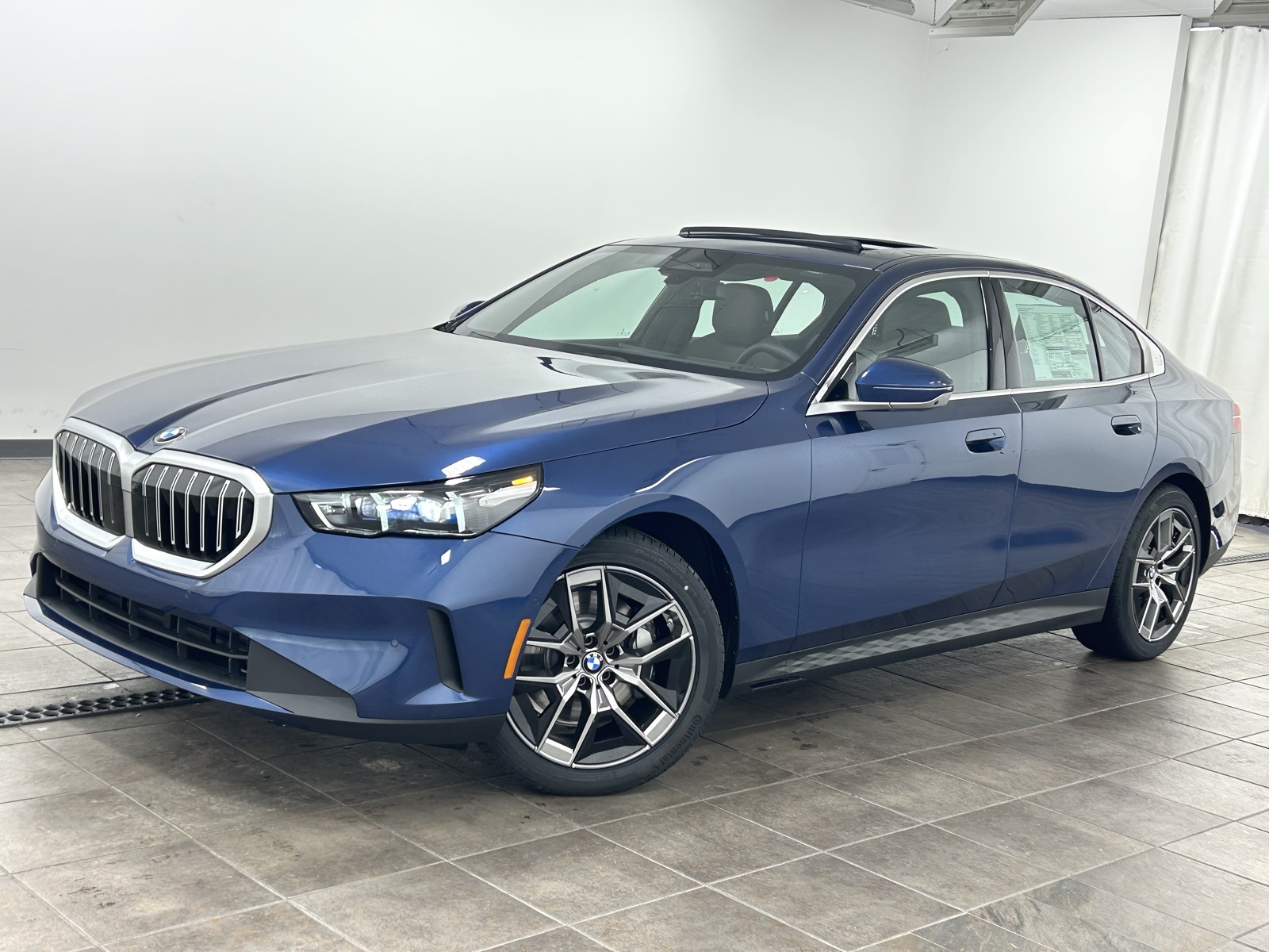 2026 BMW 5 Series 530i's photo