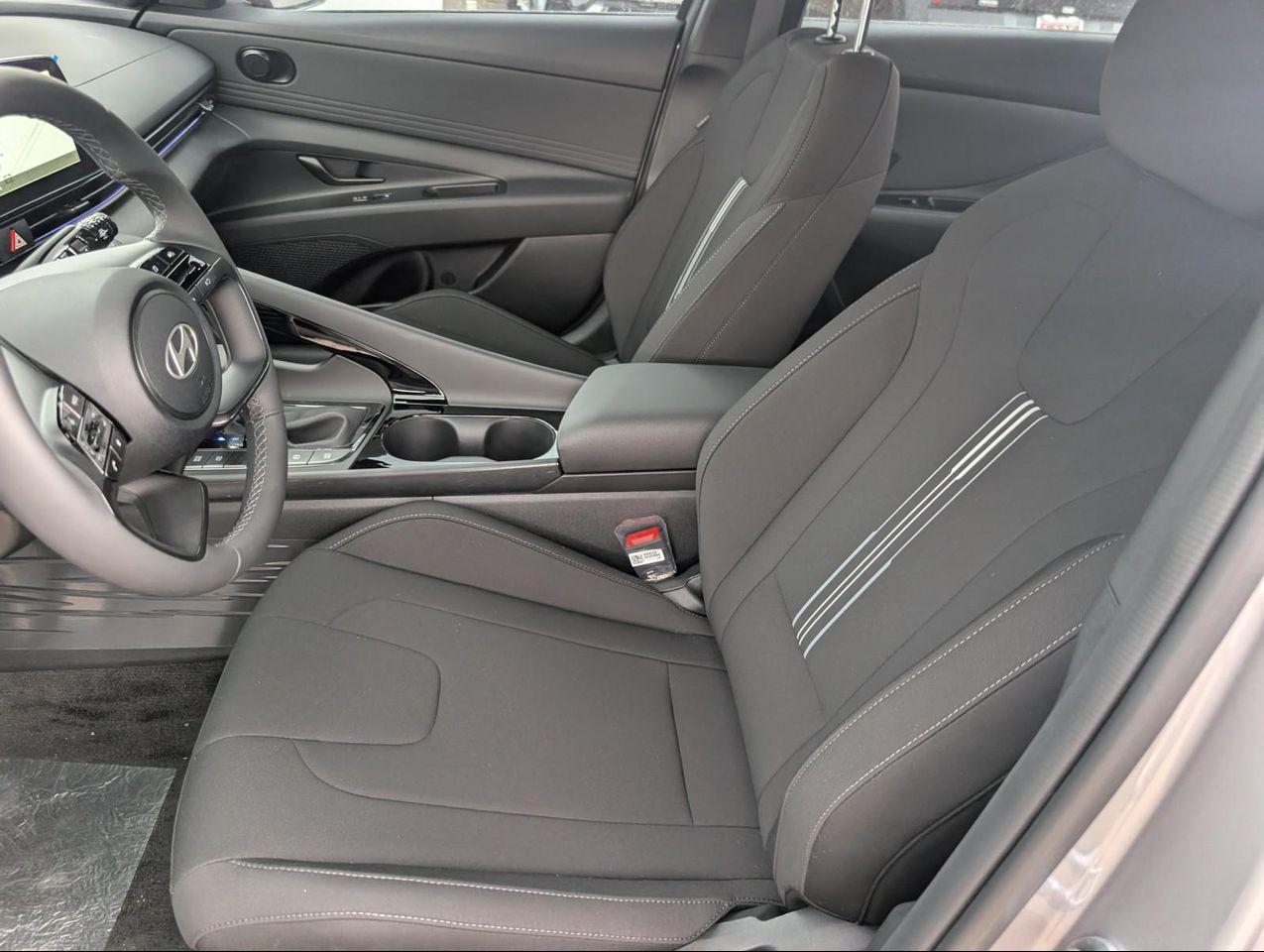 2025 Hyundai Elantra Hybrid SEL Sport photo 10