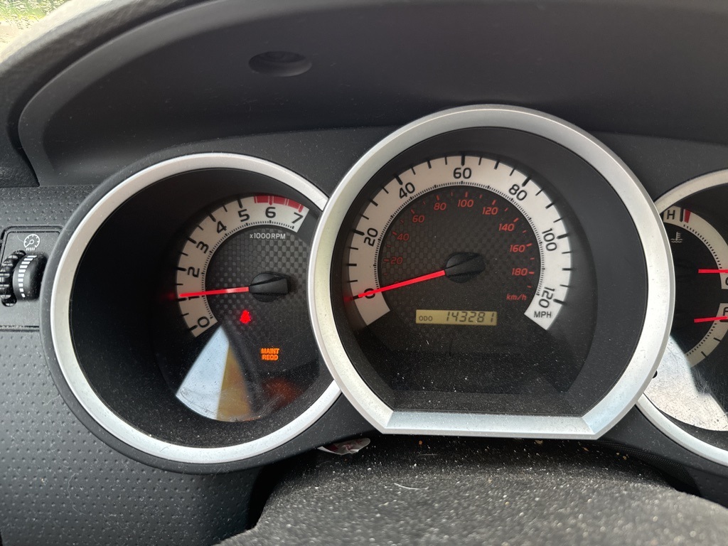 Used 2012 Toyota Tacoma Base with VIN 3TMLU4EN0CM102378 for sale in Winona, Minnesota