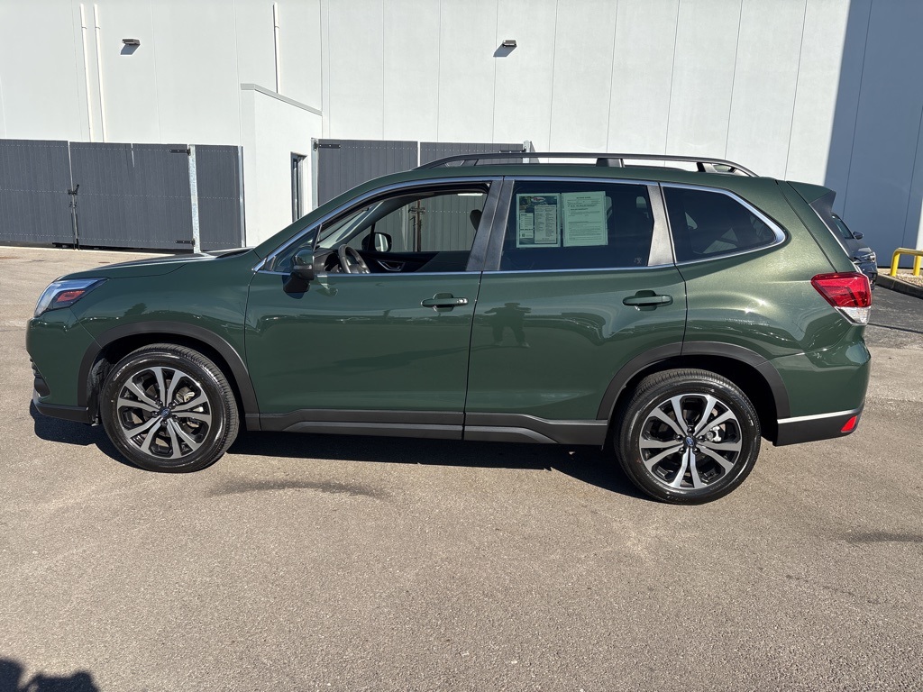2023 Subaru Forester Limited photo 5