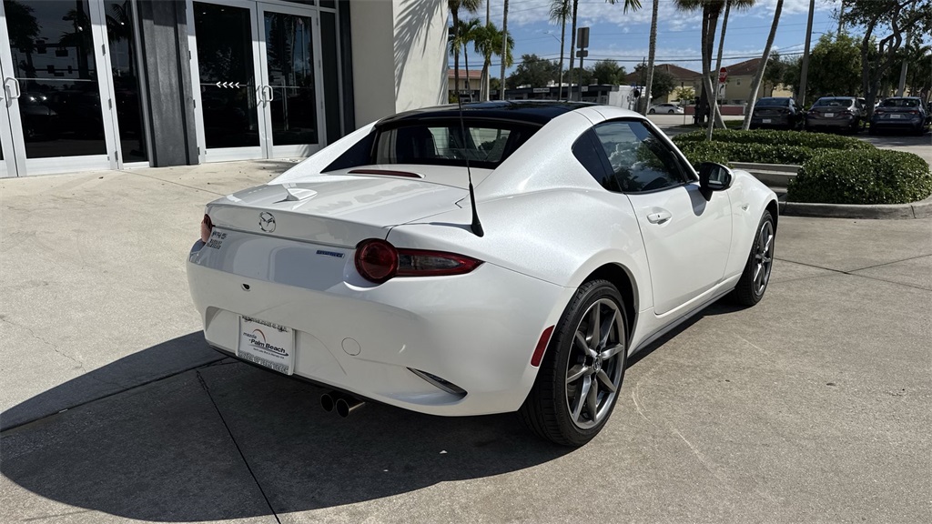 2023 Mazda MX-5 Miata RF Miata Grand Touring photo 3