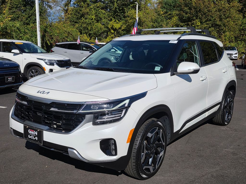 2024 Kia Seltos SX photo 2