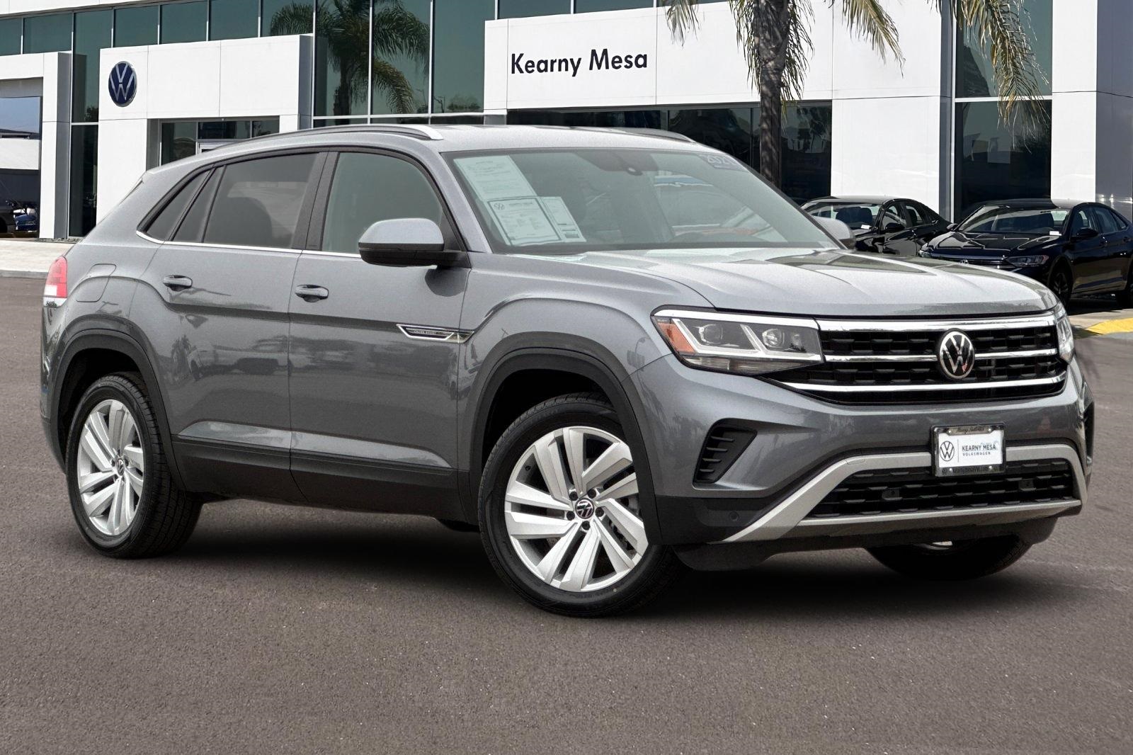 2021 Volkswagen Atlas Cross Sport SE Technology photo 2