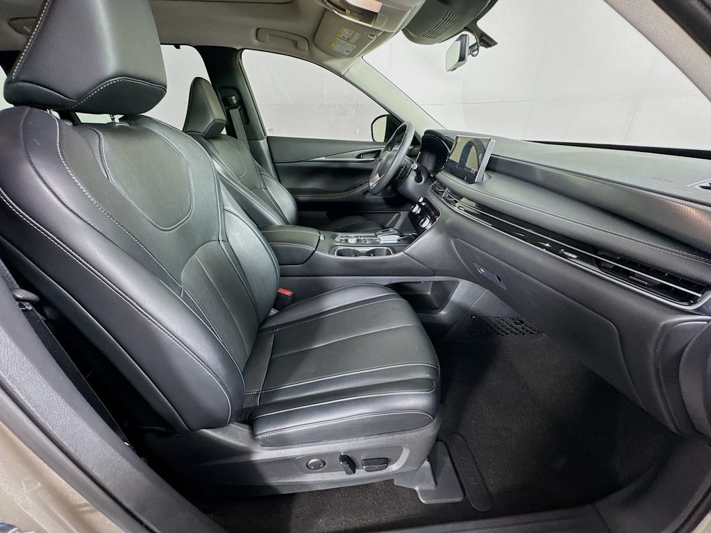2023 Infiniti QX60 Luxe photo 36