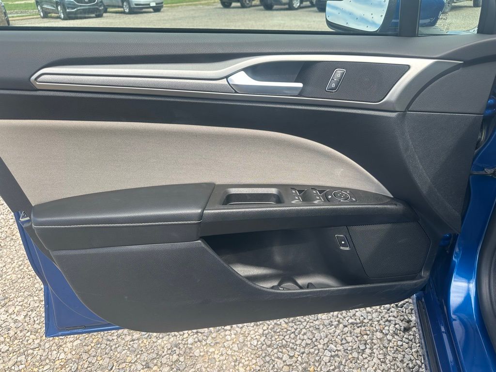 2018 Ford Fusion S Hybrid photo 9