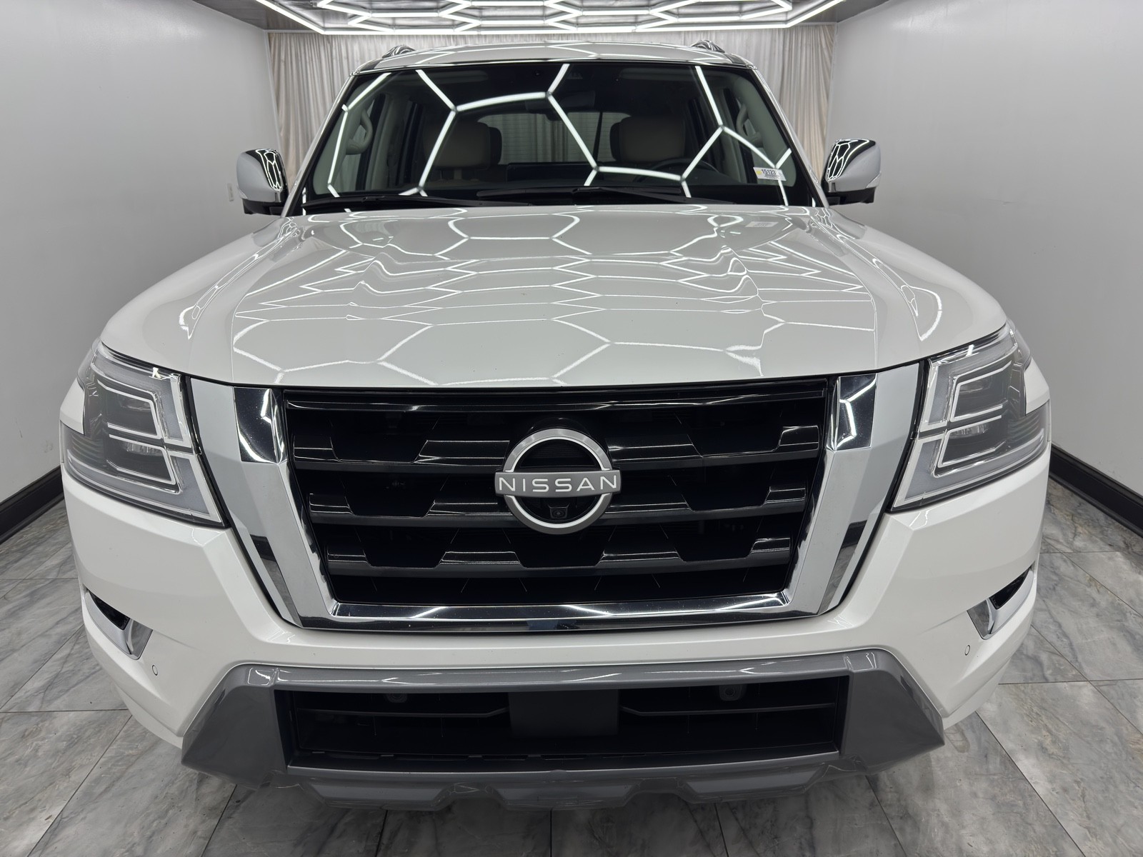 2022 Nissan Armada Platinum photo 2