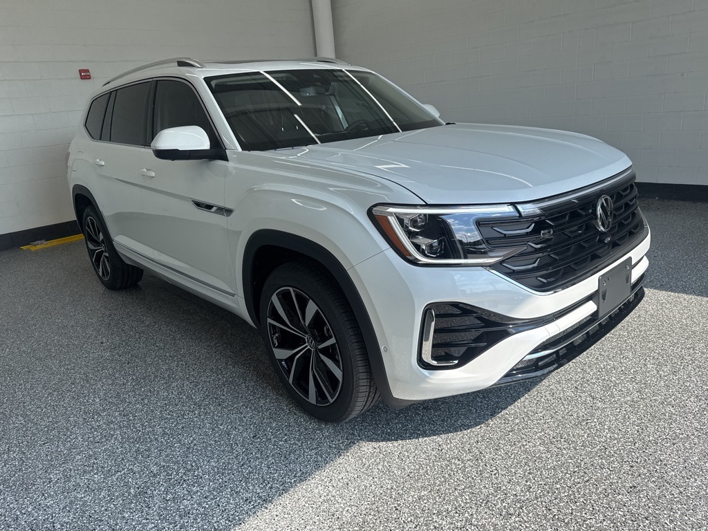 2026 Volkswagen Atlas SEL Premium R-Line photo 4