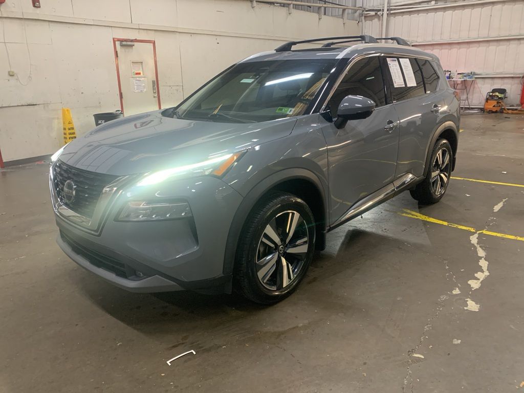 2021 Nissan Rogue SL's photo