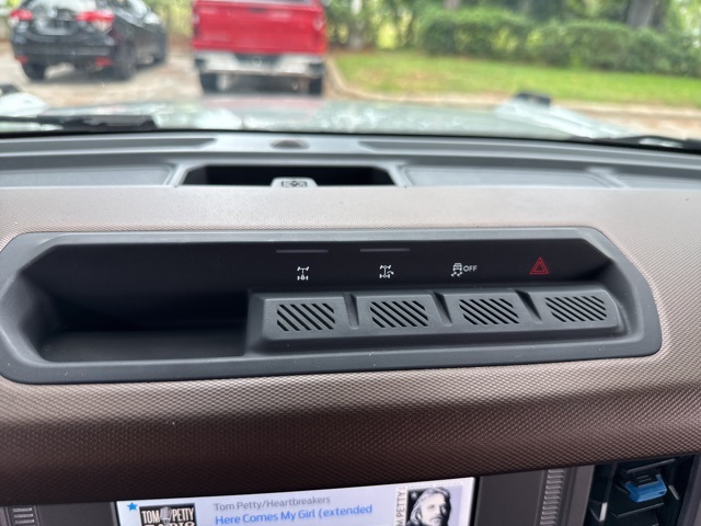 2023 Ford Bronco Outer Banks photo 25