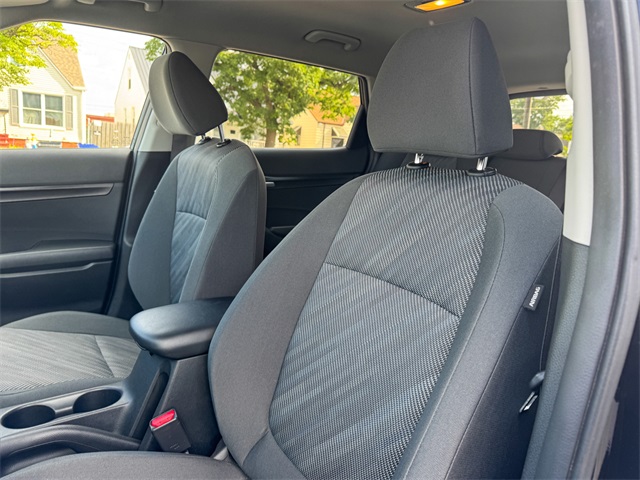 2023 Kia Seltos LX photo 15