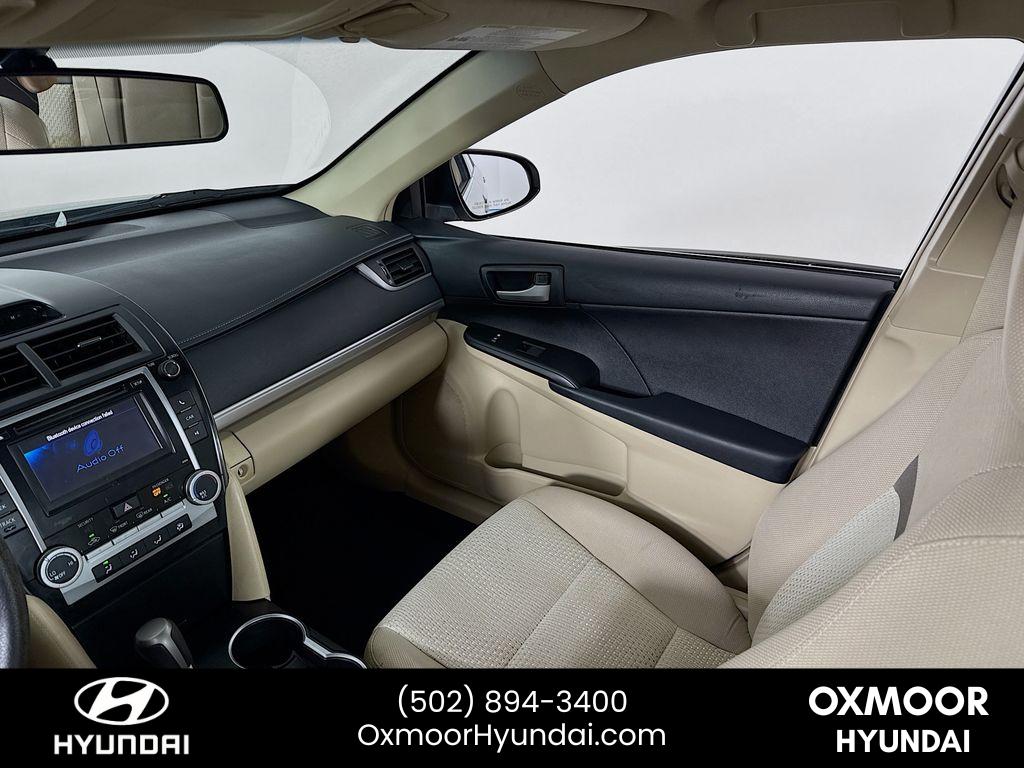 2013 Toyota Camry L photo 18